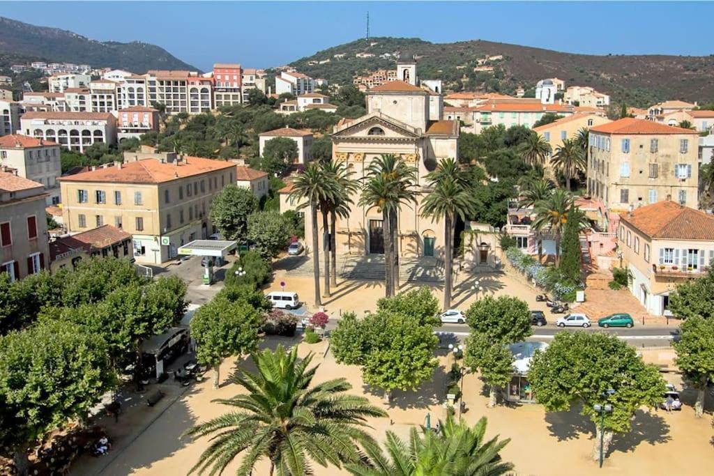 Appartement Isula Piana Avec Vue Panoramique Mer Et Montagnes, 40M De Terrasse LʼÎle-Rousse Exterior foto